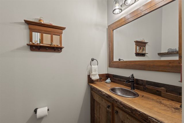 10078 Farmington Road, Van Alstyne, TX 75495