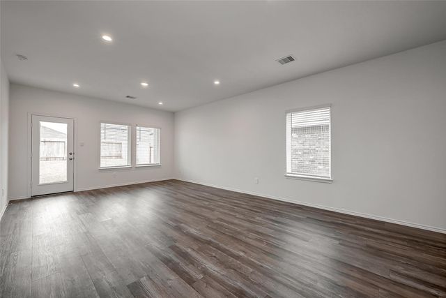 5619 Vintage Oakmont Drive, Spring, TX 77373