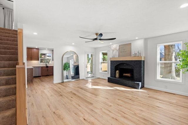 2340 S Nolting Avenue, Springfield, MO 65807