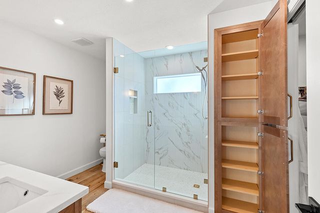 2340 S Nolting Avenue, Springfield, MO 65807