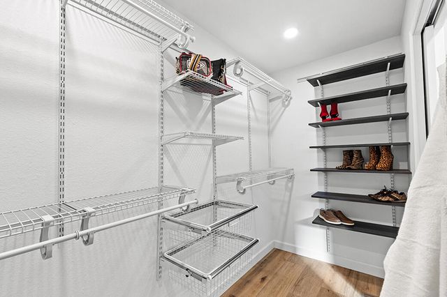 2340 S Nolting Avenue, Springfield, MO 65807