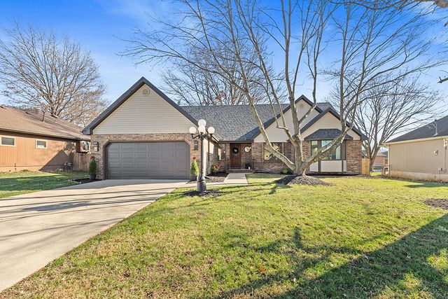 2340 S Nolting Avenue, Springfield, MO 65807