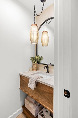 2340 S Nolting Avenue, Springfield, MO 65807