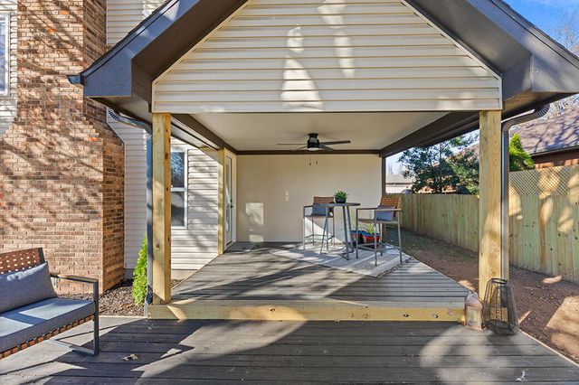 2340 S Nolting Avenue, Springfield, MO 65807