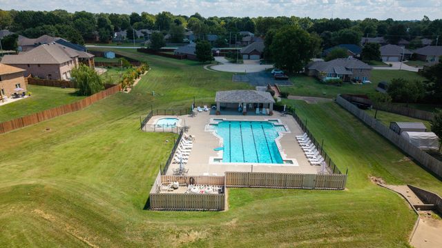 2340 S Nolting Avenue, Springfield, MO 65807