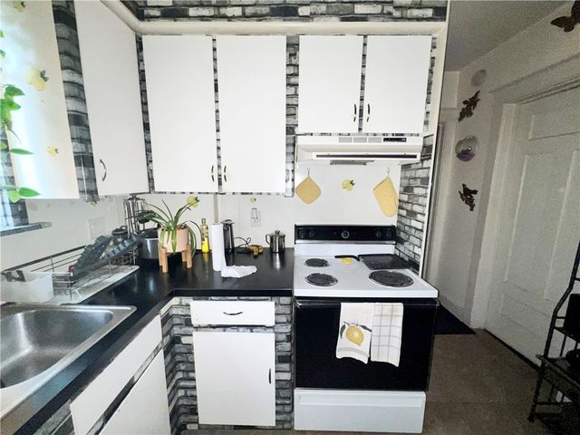 471 Brooks Avenue, Rochester, NY 14619