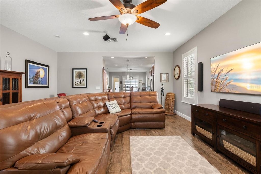 Image 5 of property listing at 3506 ALBRITTON STREET, New Port Richey, FL 34655