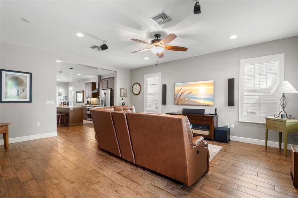 Image 6 of property listing at 3506 ALBRITTON STREET, New Port Richey, FL 34655