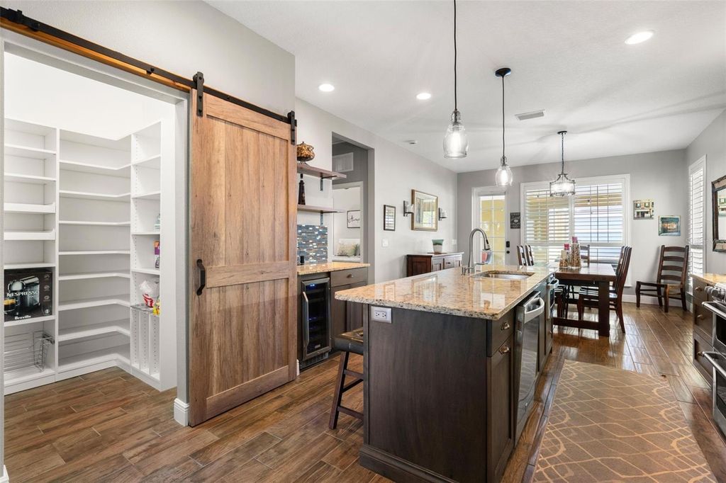 Image 8 of property listing at 3506 ALBRITTON STREET, New Port Richey, FL 34655