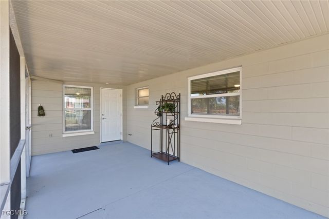 2307 Woodland BLVD, Fort Myers, FL 33907