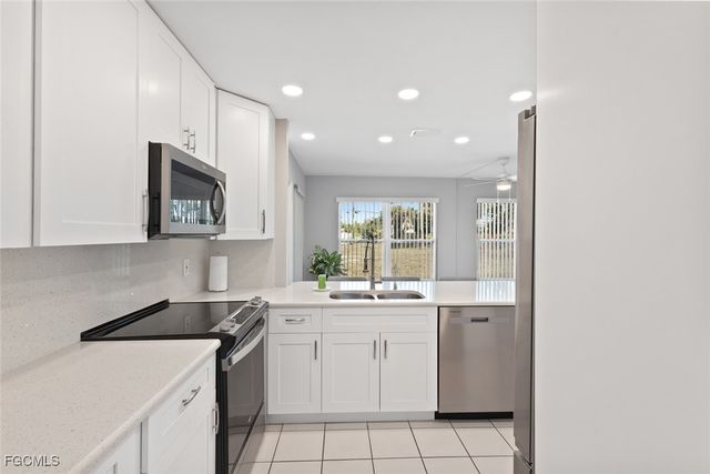 2307 Woodland BLVD, Fort Myers, FL 33907