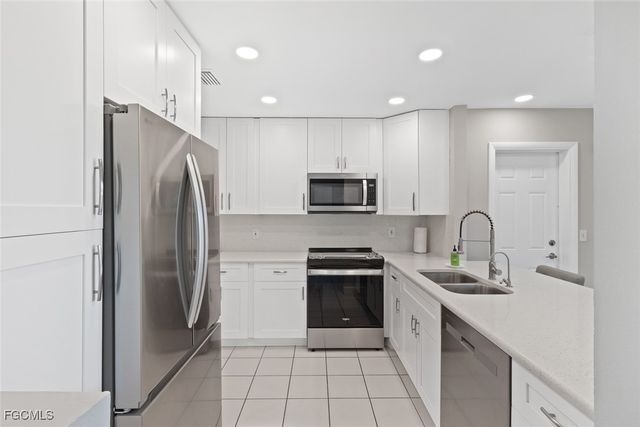 2307 Woodland BLVD, Fort Myers, FL 33907