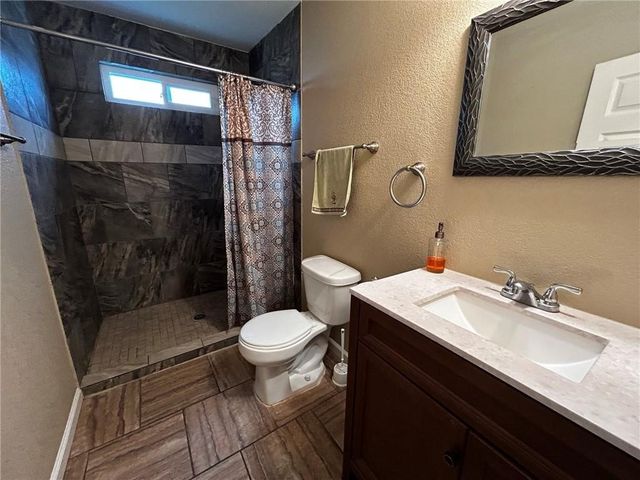 5410 Crockett St, Corpus Christi, TX 78415