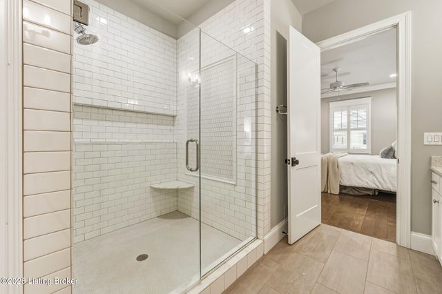 6425 Paintbrush Ln, Prospect, KY 40059