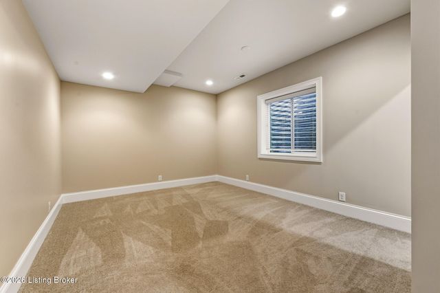 6425 Paintbrush Ln, Prospect, KY 40059