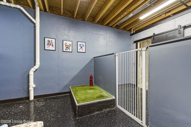 6425 Paintbrush Ln, Prospect, KY 40059