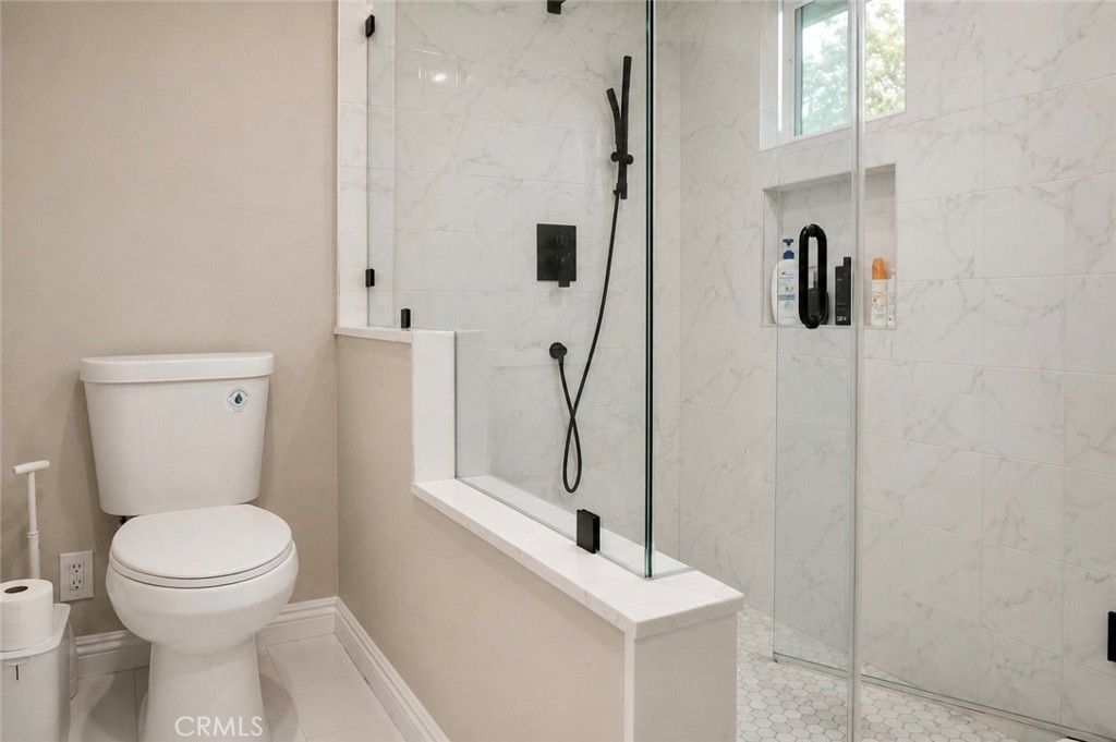 Image 17 of property listing at 14522 Emerywood Road, Tustin, CA 92780