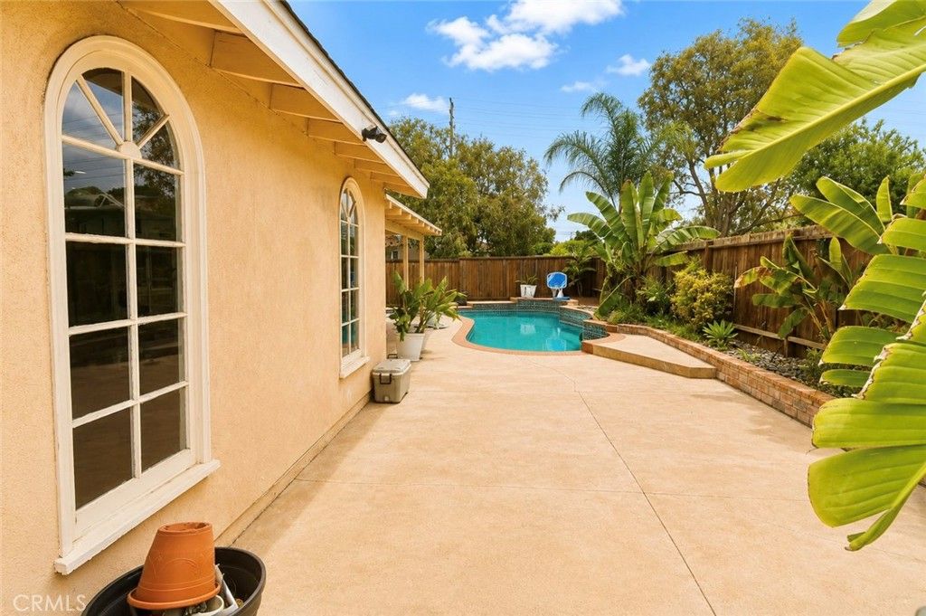 Image 27 of property listing at 14522 Emerywood Road, Tustin, CA 92780