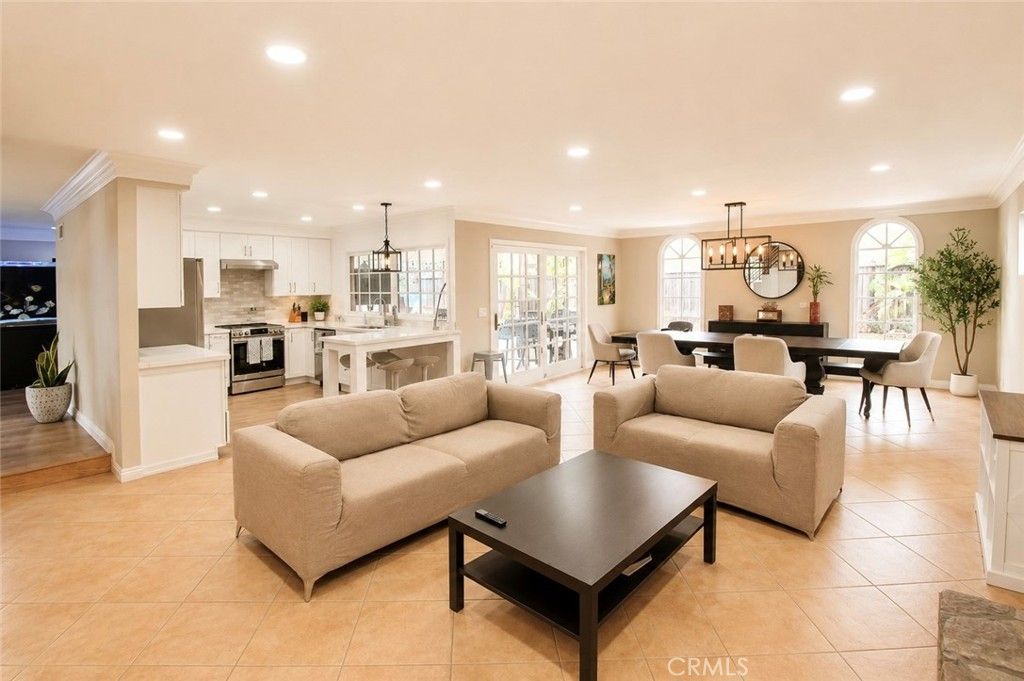 Image 3 of property listing at 14522 Emerywood Road, Tustin, CA 92780