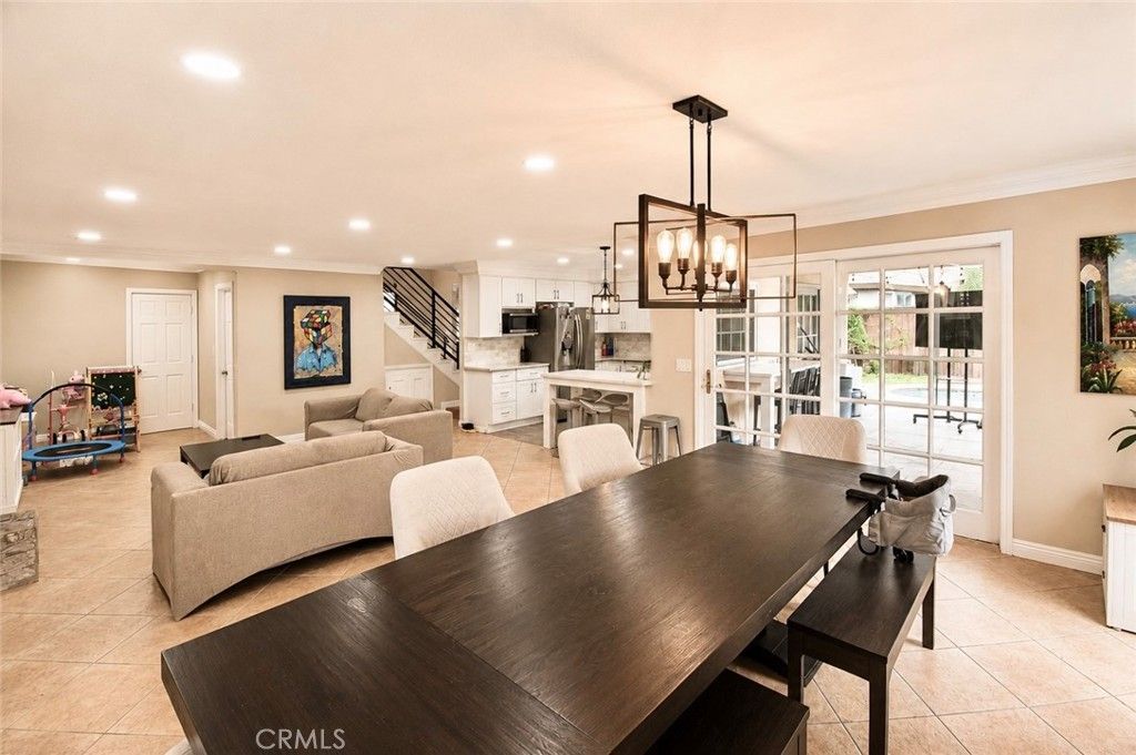 Image 5 of property listing at 14522 Emerywood Road, Tustin, CA 92780