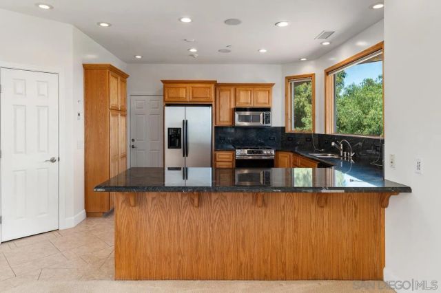 1922 SUNCREST BLVD, El Cajon, CA 92021