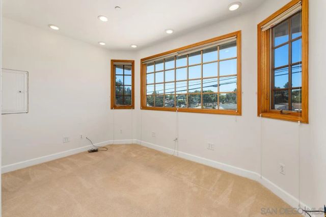 1922 SUNCREST BLVD, El Cajon, CA 92021