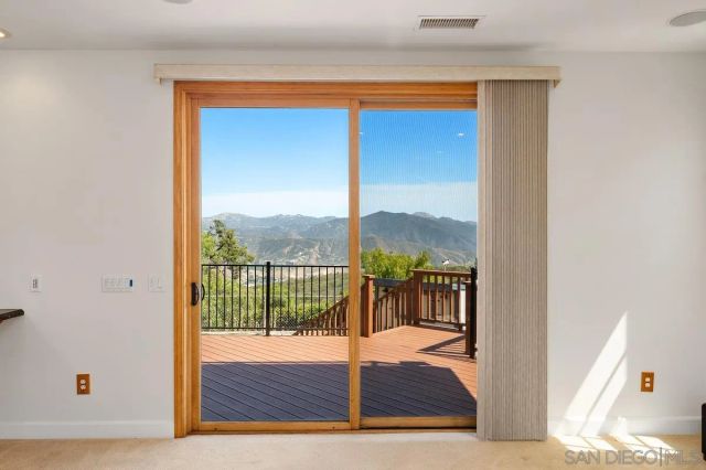 1922 SUNCREST BLVD, El Cajon, CA 92021