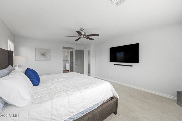 2733 E RAKESTRAW Lane, Gilbert, AZ 85298