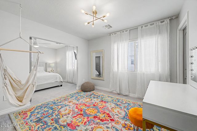 2733 E RAKESTRAW Lane, Gilbert, AZ 85298