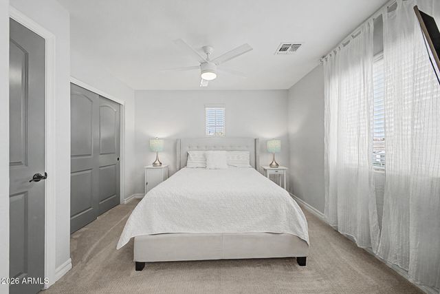 2733 E RAKESTRAW Lane, Gilbert, AZ 85298