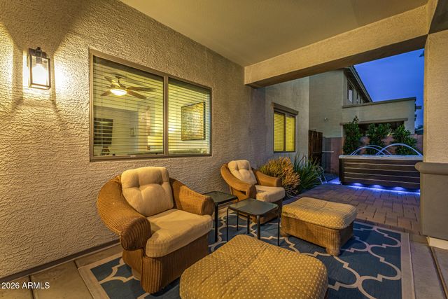 2733 E RAKESTRAW Lane, Gilbert, AZ 85298