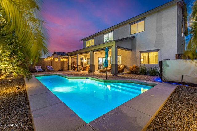2733 E RAKESTRAW Lane, Gilbert, AZ 85298