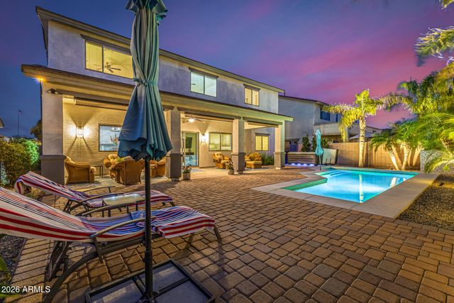 2733 E RAKESTRAW Lane, Gilbert, AZ 85298