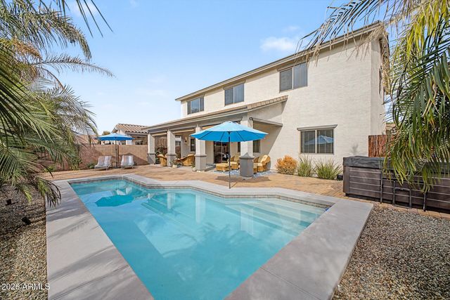 2733 E RAKESTRAW Lane, Gilbert, AZ 85298