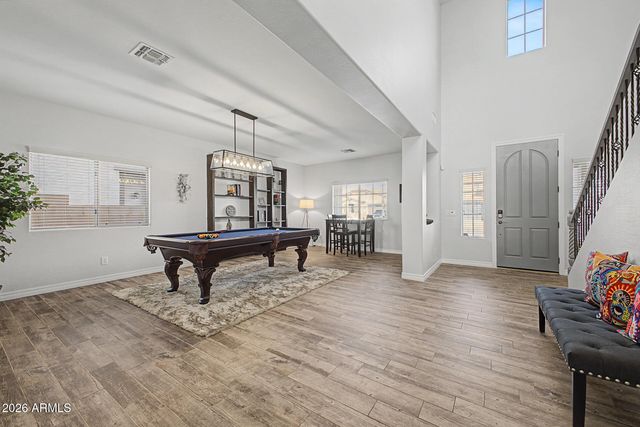 2733 E RAKESTRAW Lane, Gilbert, AZ 85298