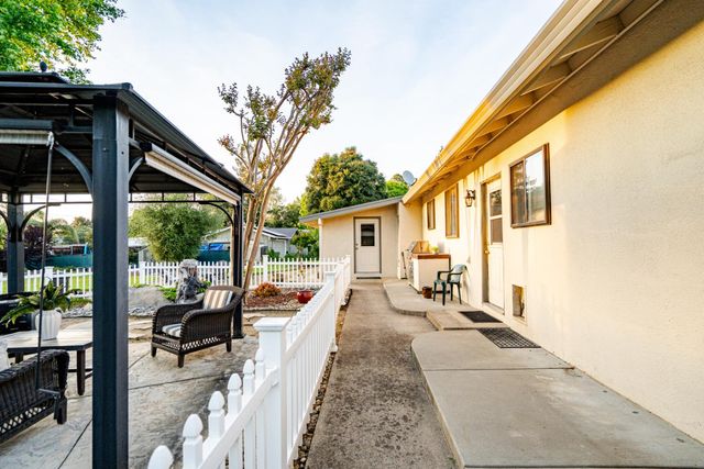 7465 Red Bud Rd, Granite Bay, CA 95746