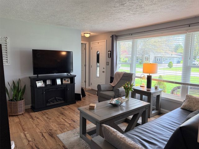 4518 VILLAGE Street, Millcreek, PA 16506