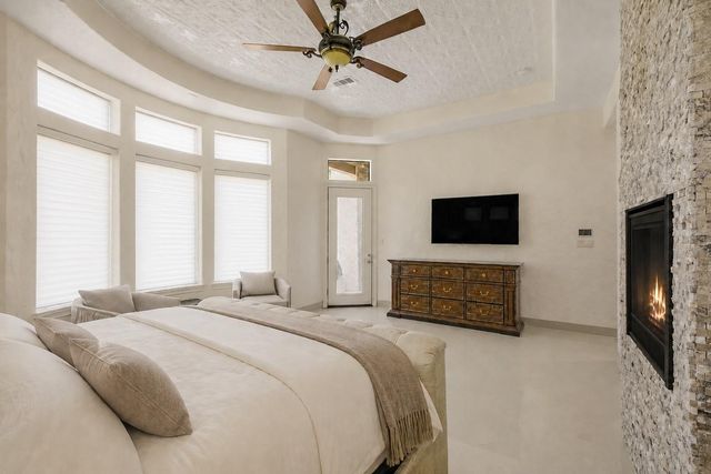 5703 Lakeshore Vista Drive, Richmond, TX 77469
