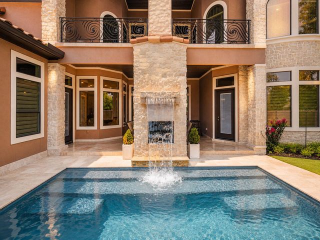 5703 Lakeshore Vista Drive, Richmond, TX 77469