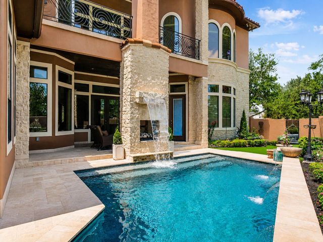 5703 Lakeshore Vista Drive, Richmond, TX 77469
