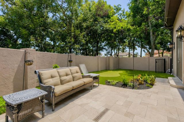 5703 Lakeshore Vista Drive, Richmond, TX 77469
