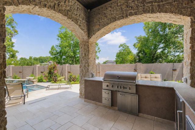5703 Lakeshore Vista Drive, Richmond, TX 77469