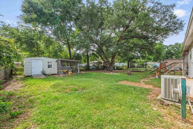 4485 Gainer Ave, Milton, FL 32583