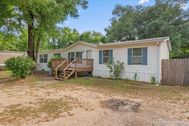 4485 Gainer Ave, Milton, FL 32583