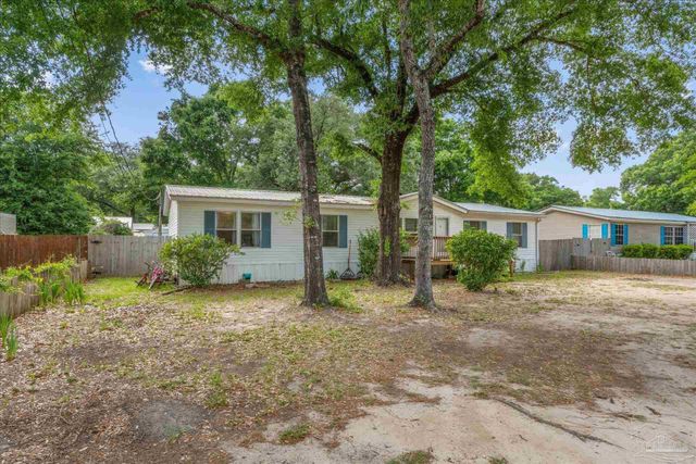 4485 Gainer Ave, Milton, FL 32583