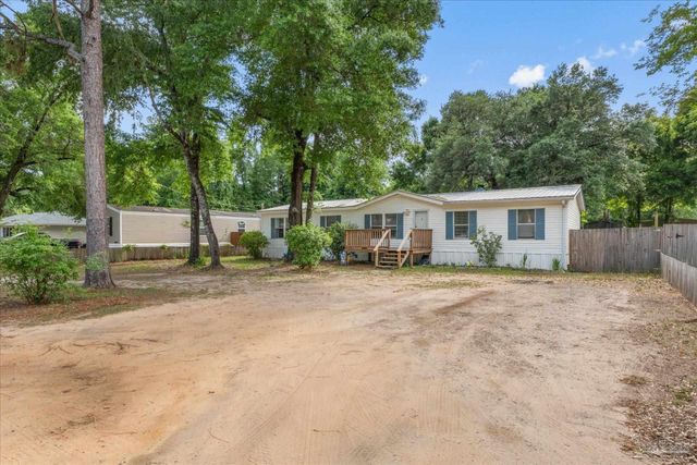 4485 Gainer Ave, Milton, FL 32583