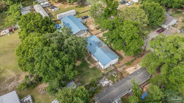 4485 Gainer Ave, Milton, FL 32583