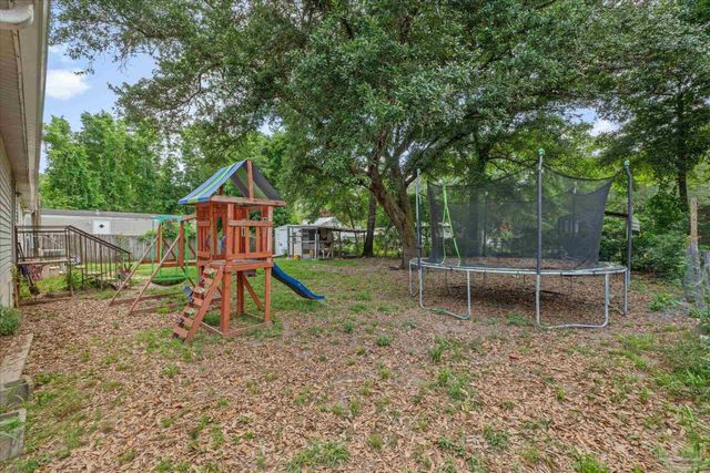 4485 Gainer Ave, Milton, FL 32583