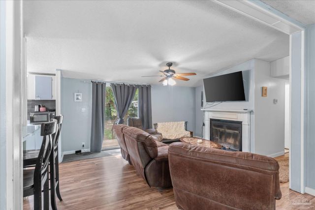 4485 Gainer Ave, Milton, FL 32583