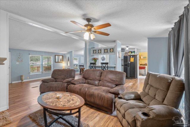 4485 Gainer Ave, Milton, FL 32583